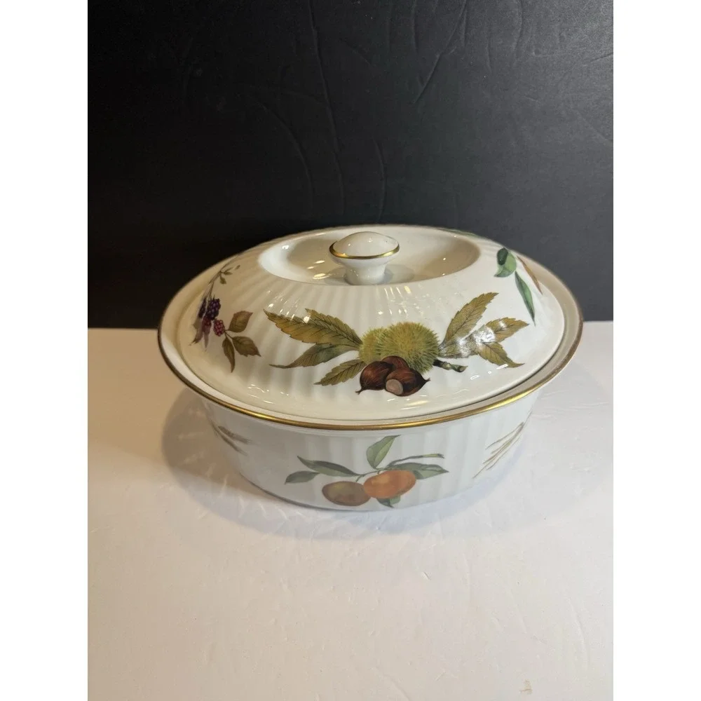 Vintage Royal Worcester Evesham Gold 10.25